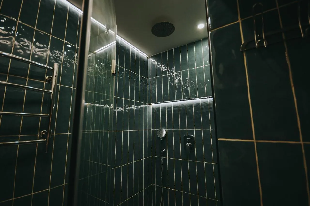 Hotel Kyiv Whisky Box Apartments